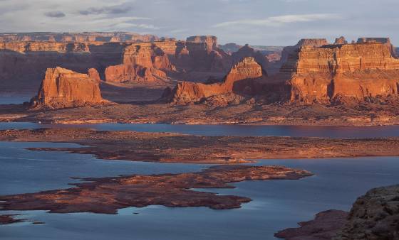 Last Light on Lake Powell Sunset Views of Lake Powell from Alstrom Point