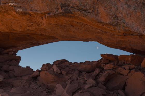 Moonrise Arch 1 Moonrise Arch in Grand Staircase Escalante National Monument