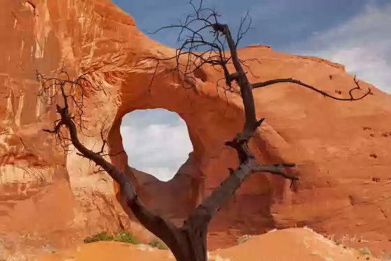 Ear of the Wind 1 Ear of the Wind arch in Monument Valley