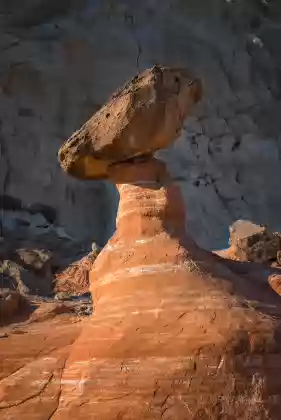 Striped Hoodoo White Hoodoos found west of Toadstool Hoodoo